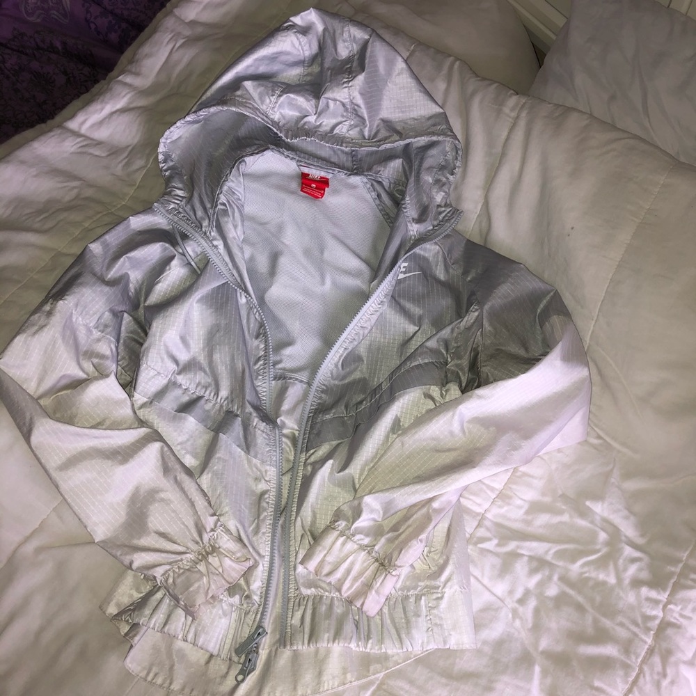 Nike windbreaker